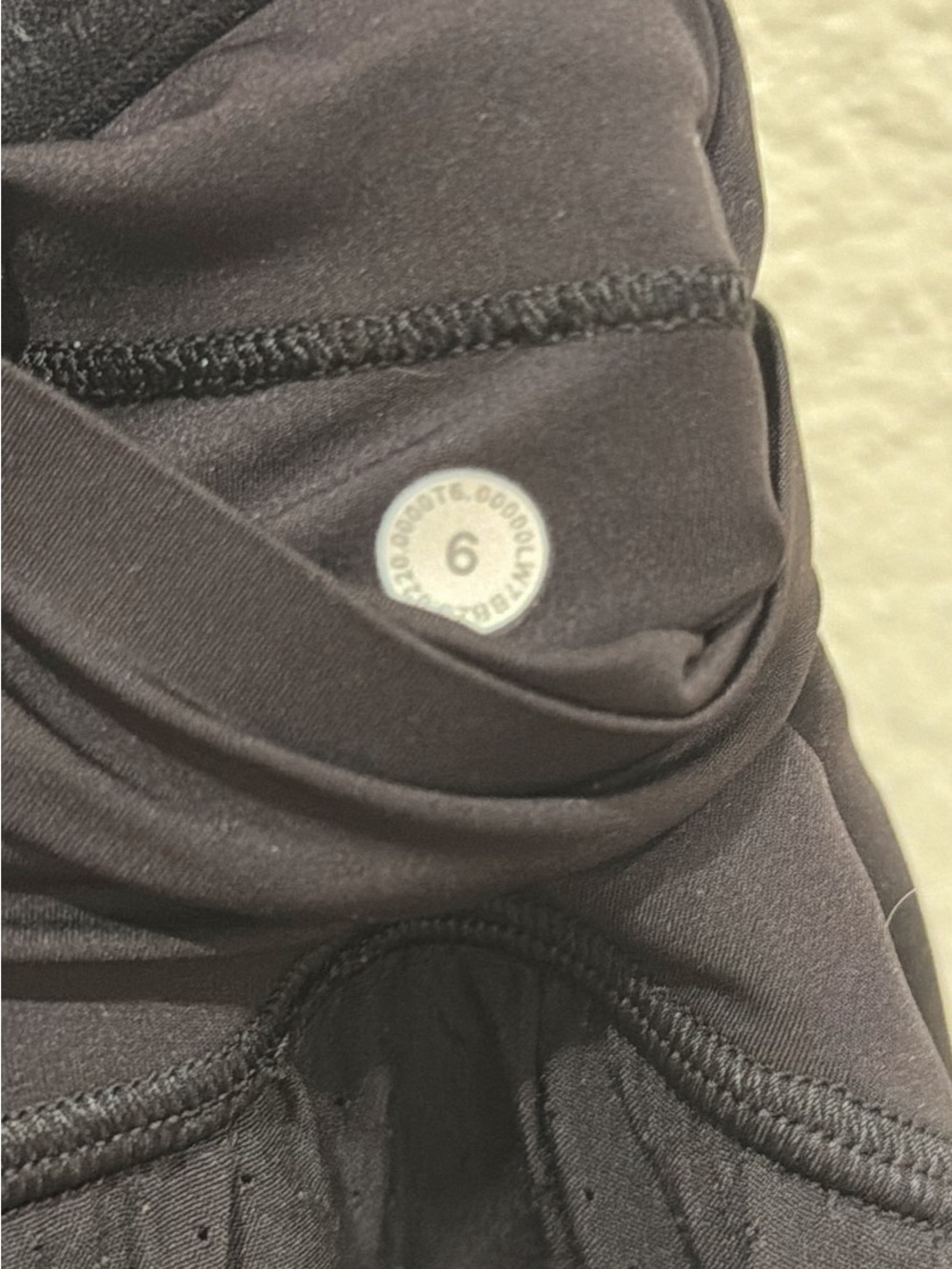 Lululemon 2 in 1 fast and free black biker shorts size 6 - Picture 6 of 6